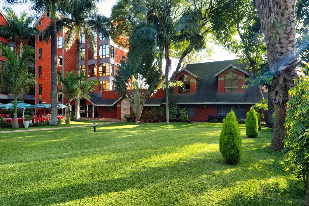 Kibo Palace Hotel Arusha Exteriör bild